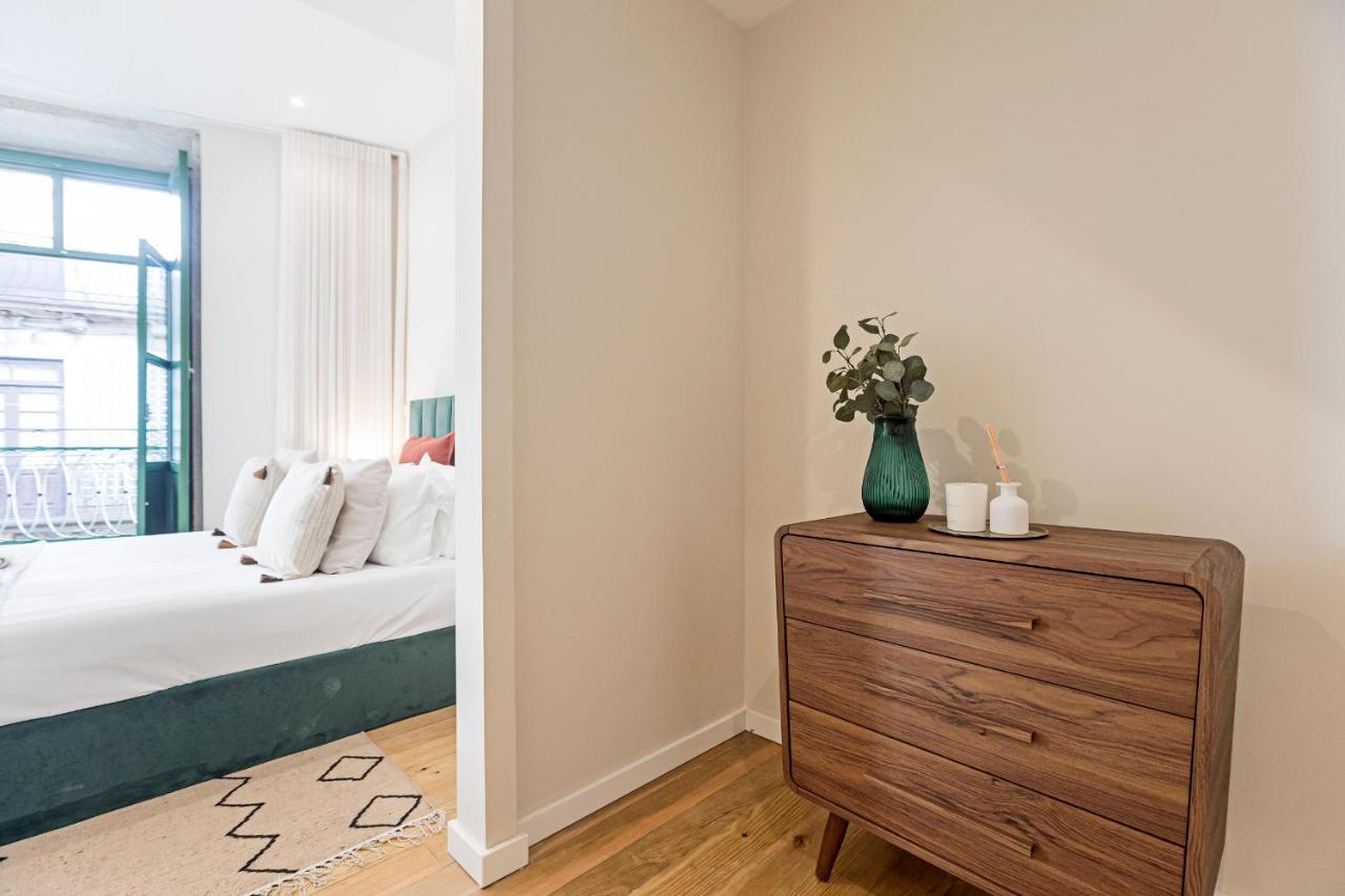 Brand New 4Br W/ 200Yrs Of History In Central Porto By Lovelystay Экстерьер фото