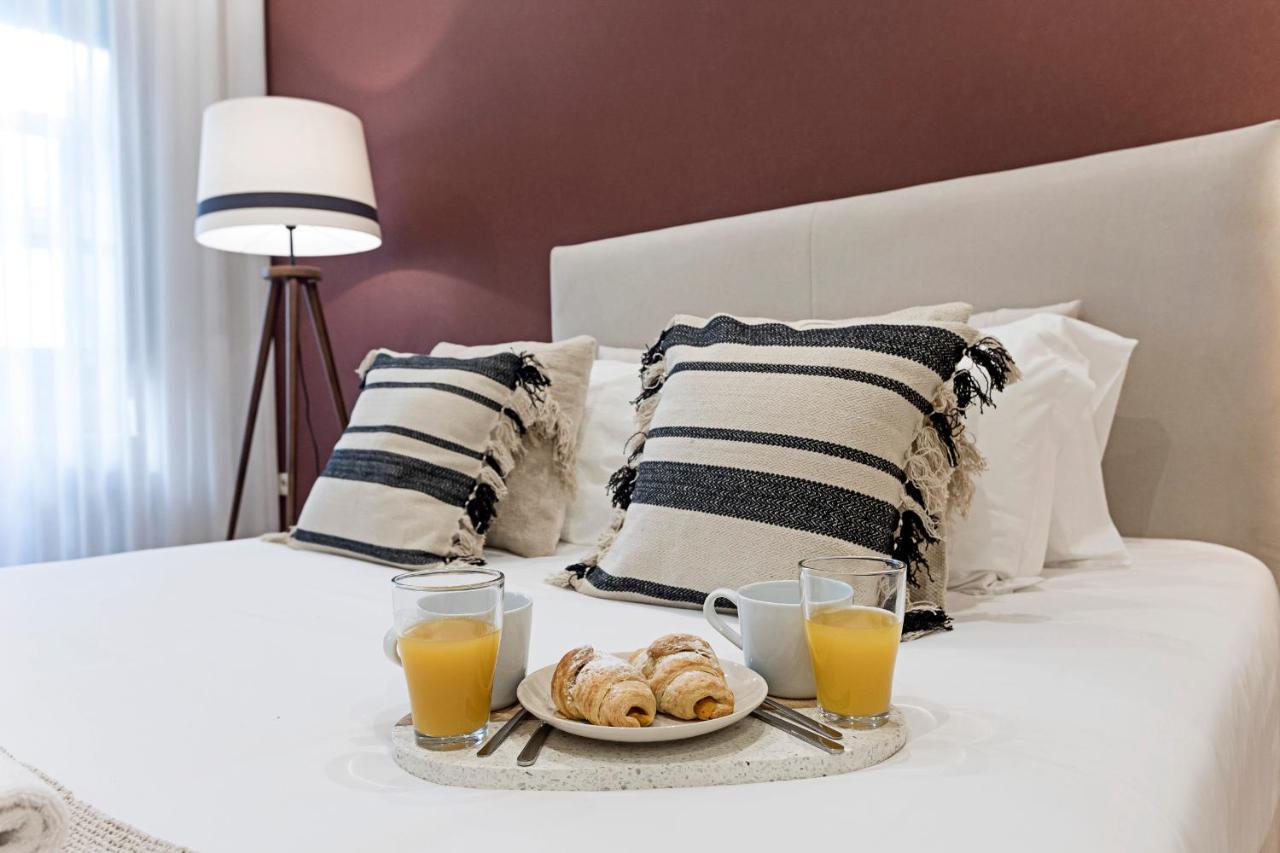 Brand New 4Br W/ 200Yrs Of History In Central Porto By Lovelystay Экстерьер фото