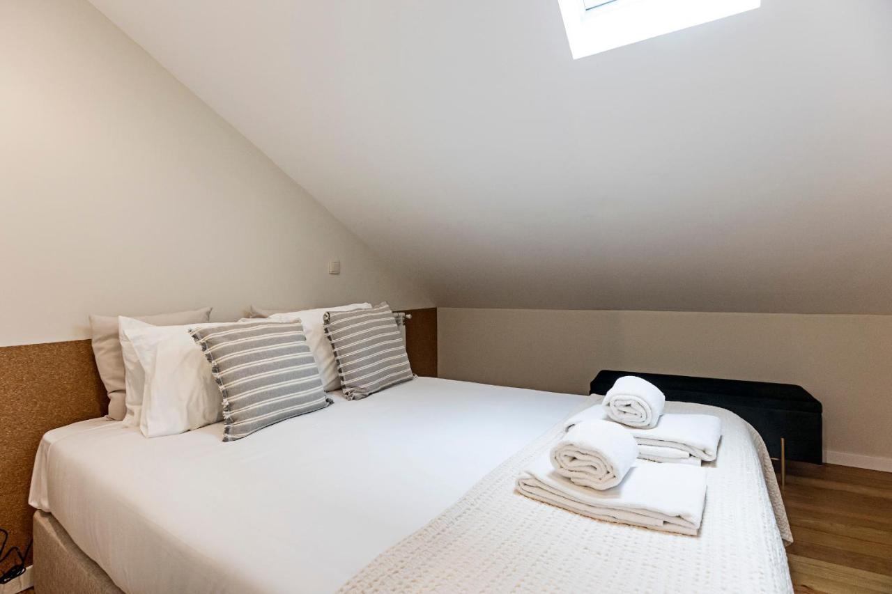 Brand New 4Br W/ 200Yrs Of History In Central Porto By Lovelystay Экстерьер фото